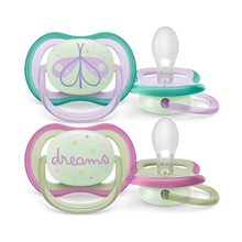 Carregar imagem no visualizador da galeria, Avent 2pk Girls Ultra Air Night Pacifiers (0-6M | Butterfly/Dreams)