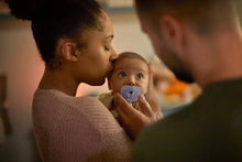 Carregar imagem no visualizador da galeria, Chupeta Avent 2pk Heart Soothie (0-6M)