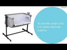 Video laden en afspelen in Gallery-weergave, Infanti Next2You Co-sleeping Baby Bed - Grey