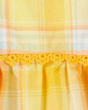 Carregar imagem no visualizador da galeria, OshKosh 2pc Baby Girl Yellow Plaid Top and Bubble Shorts
