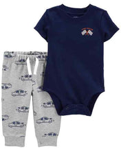 Cargar imagen en el visor de la galería, Carter&#39;s 2pc Baby Boy Navy Bodysuit and Grey Pants Set
