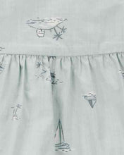 Cargar imagen en el visor de la galería, Carter&#39;s 2pc Baby Girl Flutter Top &amp; White Shorts Set
