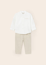 Cargar imagen en el visor de la galería, Mayoral 2pc Baby Boy White Dressy Linen Shirt and Beige Striped Pants Set
