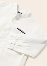 Afbeelding in Gallery-weergave laden, Mayoral 2pc Baby Boy White Dressy Linen Shirt and Navy Striped Pants Set
