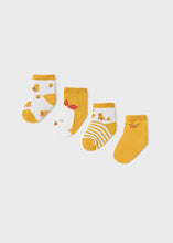 Cargar imagen en el visor de la galería, Mayoral 4pairs Baby Neutral Yellow Duck Sock Set
