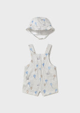 Afbeelding in Gallery-weergave laden, Mayoral 2pc Baby Boy Striped Kite Print Shortalls with Hat
