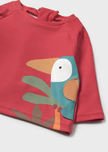 Cargar imagen en el visor de la galería, Mayoral 3pc Baby Boy Red Toucan Print Rashguard, Diaper Cover &amp; Sun Hat Set
