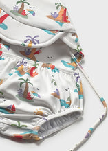 Cargar imagen en el visor de la galería, Mayoral 3pc Baby Boy Red Toucan Print Rashguard, Diaper Cover &amp; Sun Hat Set
