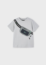Afbeelding in Gallery-weergave laden, Mayoral Kid Boy Grey Fanny Pack Print Tee
