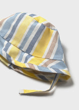 Afbeelding in Gallery-weergave laden, Mayoral 3pc Baby Boy Yellow Top, Striped Shorts and Bucket Hat Set
