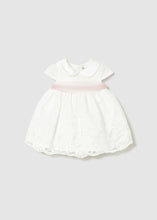 Afbeelding in Gallery-weergave laden, Mayoral Baby Girl White With Pink Ribbon Dress
