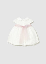 Afbeelding in Gallery-weergave laden, Mayoral Baby Girl White With Pink Ribbon Dress
