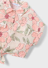 Cargar imagen en el visor de la galería, Mayoral 2pc Kid Girl Mandarin Top &amp; Floral Crop Shirt Set
