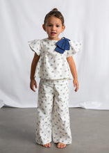 Cargar imagen en el visor de la galería, Mayoral 2pc Kid Girl Navy Bow Top &amp; Pants Set
