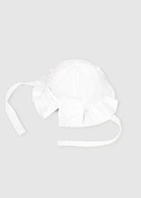 Cargar imagen en el visor de la galería, Mayoral Baby Girl White Hat
