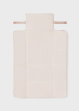 Carregar imagem no visualizador da galeria, Bolsa de fraldas Mayoral 2 peças em couro sintético rosa claro
