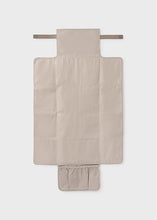 Afbeelding in Gallery-weergave laden, Mayoral Praline Wallet Size Baby Changing Pad
