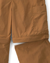 Afbeelding in Gallery-weergave laden, Carter's Kid Boy Brown 2-1 Zip-Off Cargo Pants
