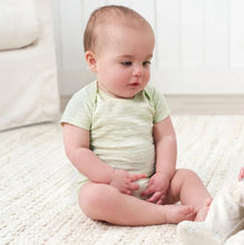 Afbeelding in Gallery-weergave laden, Gerber 3pc Baby Neutral Snug as a Bug Bodysuit Set
