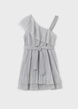 Cargar imagen en el visor de la galería, Mayoral Kid Girl Silver Pleated Dress
