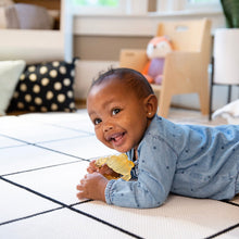 Carregar imagem no visualizador da galeria, Ingenuity Cool Bite Water Teether - Bomby
