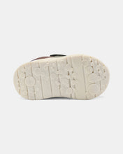 Cargar imagen en el visor de la galería, Carter's Baby Boy Every Step First Walker Casual Shoes- Multi Khaki
