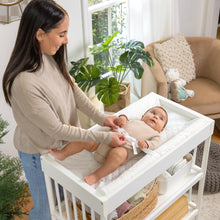 Afbeelding in Gallery-weergave laden, Ingenuity Contoured Changing Pad
