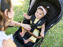 Afbeelding in Gallery-weergave laden, Joie Ginger Travel System with rue car seat &amp; base - Shale
