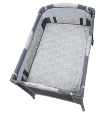 Cargar imagen en el visor de la galería, Baby Trend EZ Rest Playard - Twinkle Little Forest
