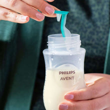 Cargar imagen en el visor de la galería, Philips Avent Single Natural Response Feeding Bottles with AirFree Vent
