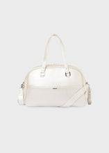 Afbeelding in Gallery-weergave laden, Mayoral 3pc Leatherette Metallic Champagne Diaper Handbag + Changing pad + Pajama Bag
