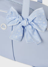 Carregar imagem no visualizador da galeria, Bolsa de mão para fraldas Mayoral 2 peças azul bebê elegante
