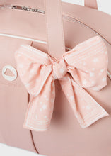 Carregar imagem no visualizador da galeria, Bolsa de mão de fraldas Mayoral 3 peças rosa rosa elegante com trocador de fraldas
